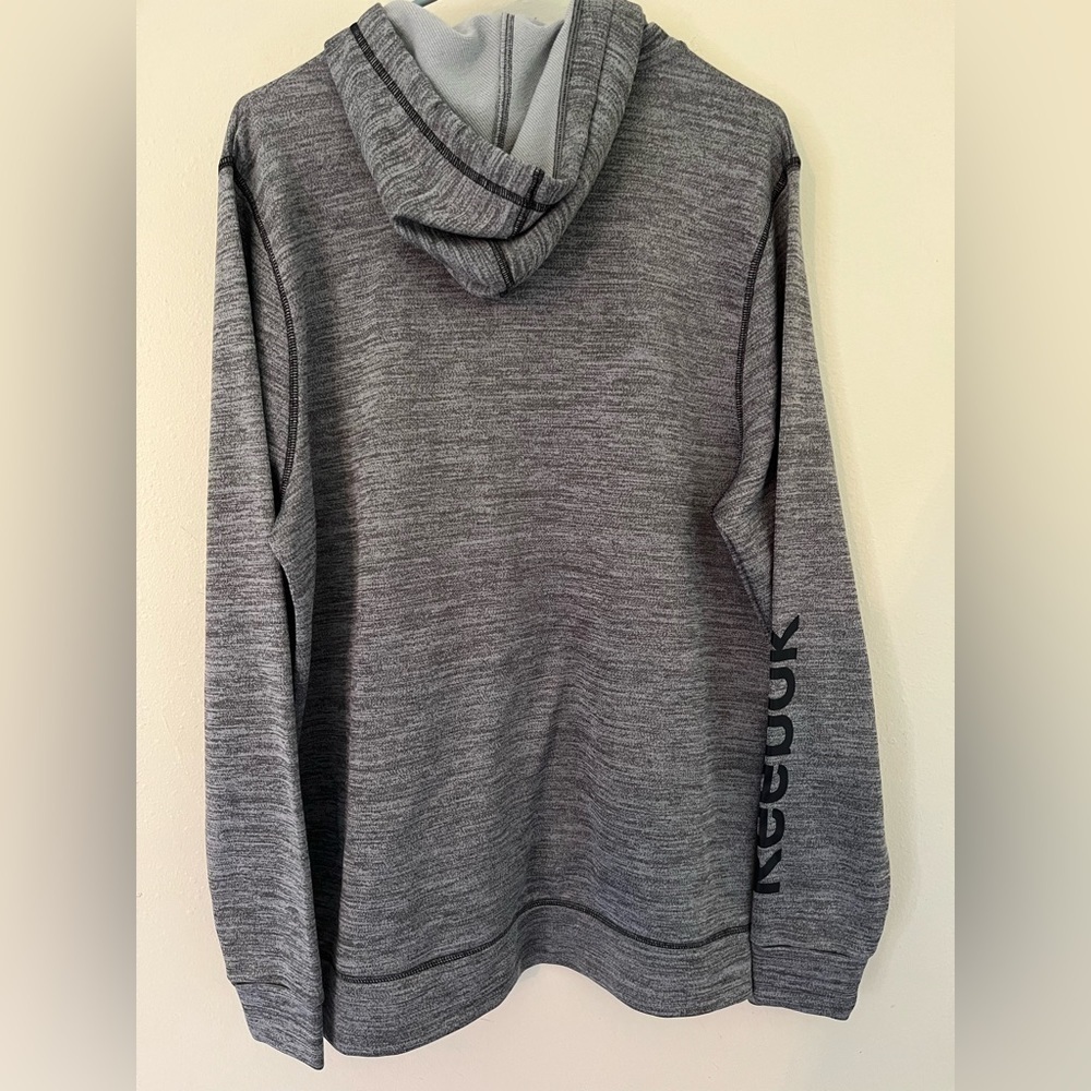 Men’s Medium Gray Reebok Hoodie Great Shape - Picture 3 of 3
